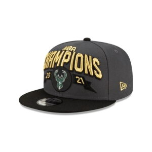 New Era Milwaukee Bucks 9FIFTY 2021 On Court NBA World Champions Snapback Hat Black 277119