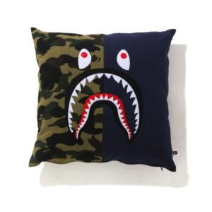 BAPE 1st Camo Shark Square Cushion Navy Navy 433953