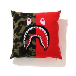 BAPE 1st Camo Shark Square Cushion Red Red 433937