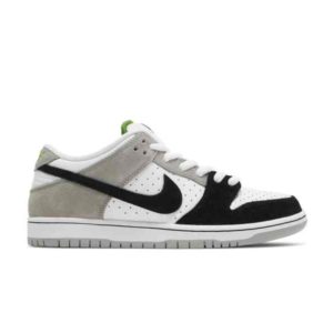 Nike Dunk Low SB Chlorophyll BQ6817 011