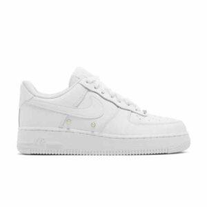 Sneakers Wmns Nike Air Force 1 Low '07 SE Pearl White DQ0231 100