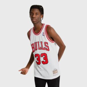 Basketball Jersey 1997-1998 Chicago Bulls Scottie Pippen #33 Swingman Hardwood Classic White Jersey 693336