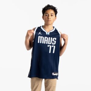 Basketball Jersey 2023-24 Dallas Mavericks Luka Dončić #77 Youth Swingman Statement Edition Navy Jersey Blue 696673