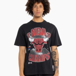 Mitchell & Ness Chicago Bulls Vintage Bust Out T-Shirt Black 703780