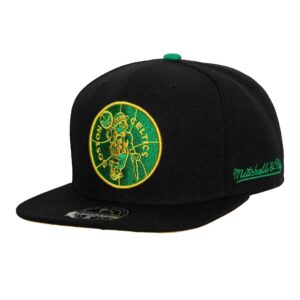 Mitchell & Ness Return Of The Mac Fitted HWC Boston Celtics Hat Black 734922