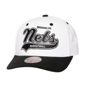 Mitchell & Ness Tail Sweep Pro Snapback Brooklyn Nets Hat White/Black 737095