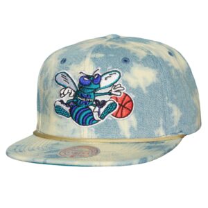 Mitchell & Ness Acid Wash Snapback HWC Charlotte Hornets Hat Blue 738836