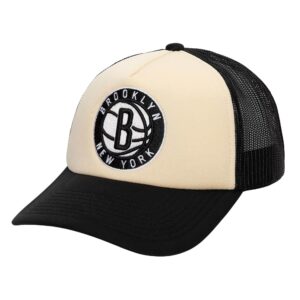 Mitchell & Ness Cream Trucker Snapback Brooklyn Nets Hat Beige 738035