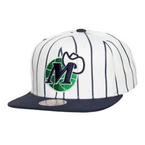 Mitchell & Ness Retro Pinstripe Snapback HWC Dallas Mavericks Hat White 741656