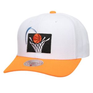 Mitchell & Ness Team 2 Tone 2.0 Pro Snapback HWC Cleveland Cavaliers Hat White 741279