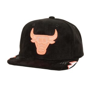 Mitchell & Ness Day 6 Snapback Chicago Bulls Hat Black 746367