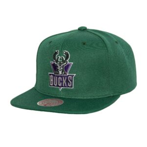 Mitchell & Ness Conference Patch Snapback HWC Milwaukee Bucks Hat Green 755457