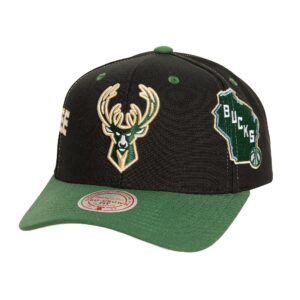 Mitchell & Ness Overbite Pro Snapback Milwaukee Bucks Hat Green 754961