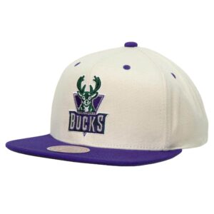 Mitchell & Ness Sail 2 Tone Snapback HWC Milwaukee Bucks Hat White 755019