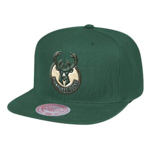 Mitchell & Ness Team Ground Snapback Milwaukee Bucks Hat Green 756738