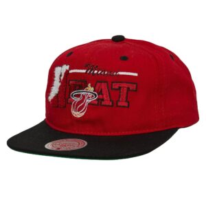 Mitchell & Ness Varsity Letter Snapback HWC Miami Heat Hat Red 752925