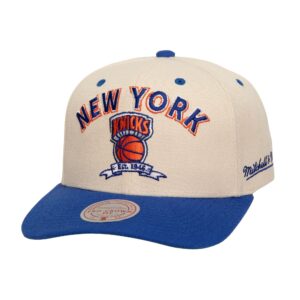 Mitchell & Ness Legacy Defined Pro Snapback HWC New York Knicks Cap Beige 765578