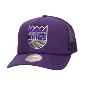 Mitchell & Ness Evergreen Trucker Snapback Sacramento Kings Cap Violet 771133