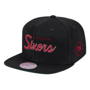 Mitchell & Ness Foundation Script Snapback HWC Philadelphia 76ers Cap Black 770228