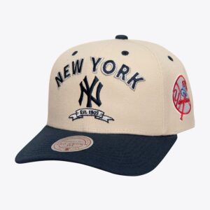 Mitchell & Ness Oatmeal New York Yankees Legacy Defined Pro Crown Snapback Hat Beige 928622