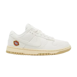 Nike Wmns Dunk Low SE 'The Future is Equal' Sail/Sail/Cashmere/Golden Team/Black/White FD0868 133