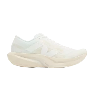 Sneakers New Balance Wmns FuelCell Rebel v4 'White Linen 'White/Linen/Sea salt WFCXLJ4