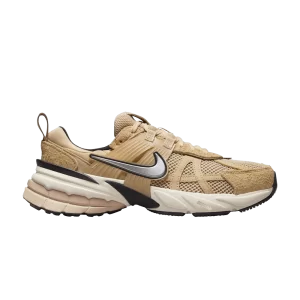 Nike Wmns V2K Run 'Sesame' Sneakers Sesame/Light brown/Black/Chrome FN6703 200