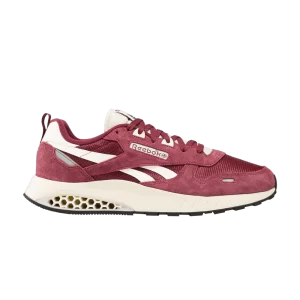 Reebok Classic Leather Hexalite 'Classic Maroon' Sneakers Classic burgundy/Chalk/Alabaster 100034171