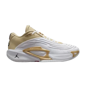 Air Jordan Luka 3 'El Matador' Sneakers White/Black/Team Gold/Metallic Gold/Prime Pink FZ2464 100