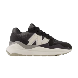 New Balance 57/40 Big Kid Wide 'Black Moonbeam 'Sneakers Black/Moonbeam GC5740RS W