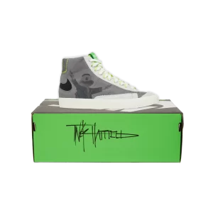 Nike Blazer Mid '77 'University of Oregon Football' Tinker Hatfield Signed Box Gunsmoke/Black/Gray FD0235 001 SIGNED BOX