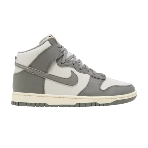 Nike Dunk High SE 'Light Bone' Light Bone/Pebble Gray/Coconut Milk/Alpha Orange DM0582 001