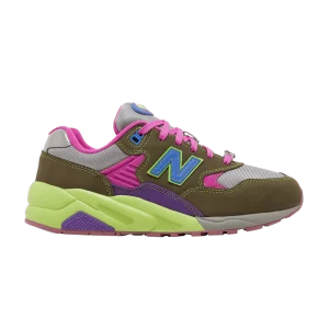 New Balance Stray Rats x 580 'Tribute to 2007 – Dark Moss 'Sneakers Dark Moss/Space Grape MT580ST2